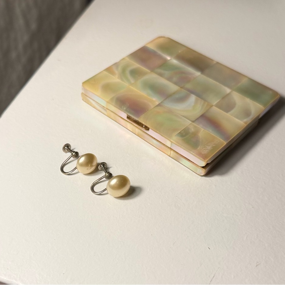 Vintage Faux Pearl Screwback Earrings